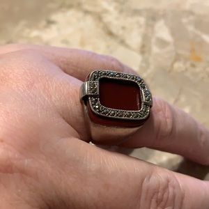 Burgundy & Marquesite Ring (925)